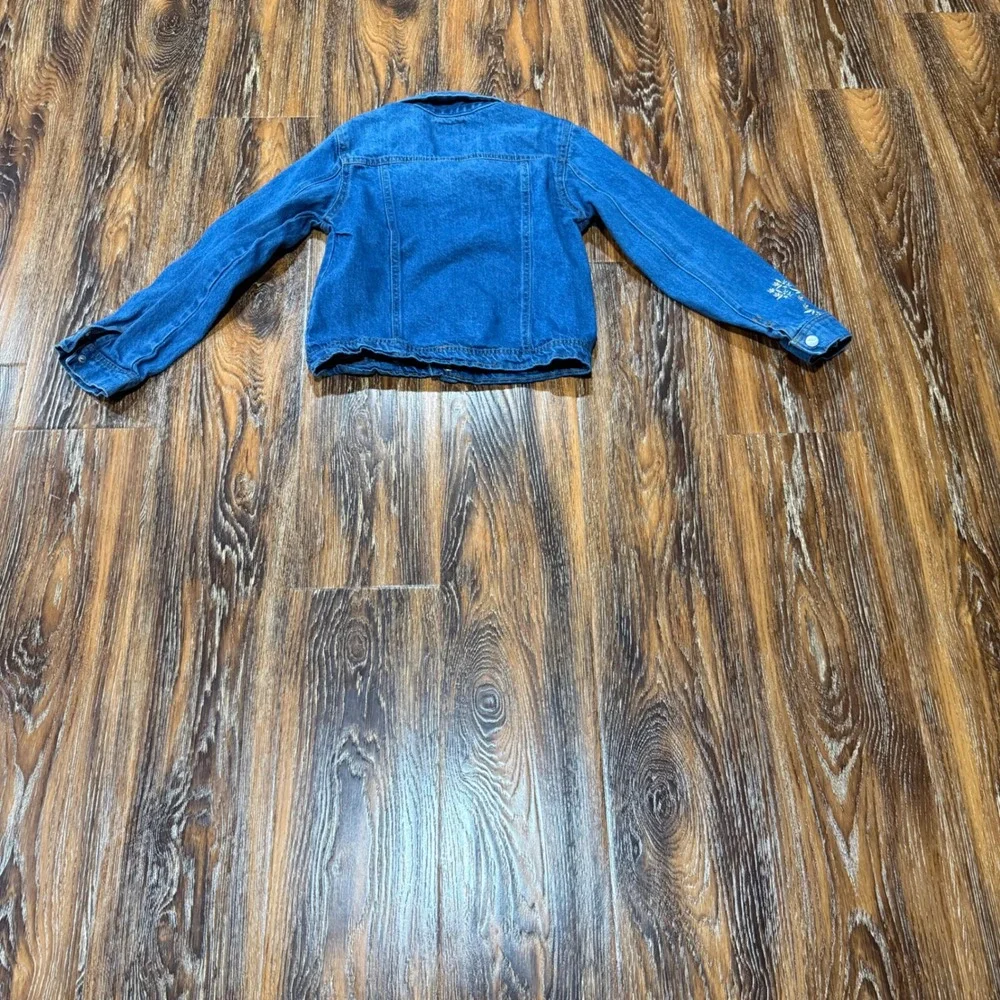 Joe's Jeans Girls Blue Denim Trucker Jacket Floral Embroidered Size 8 JGF258092